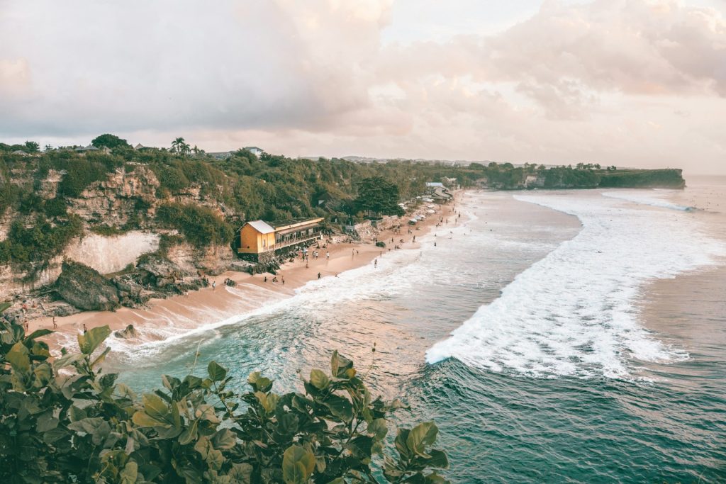 Uluwatu Sunset Private Tour: Cliffs, Kecak & Dining